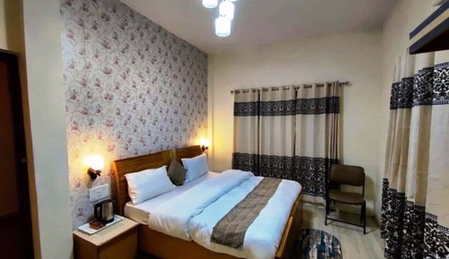 Chambre Double Deluxe, balcon, vue colline
