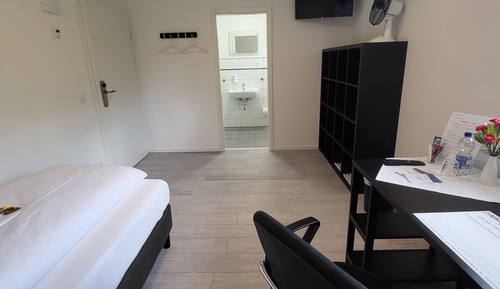 Chambre Simple, salle de bains privée