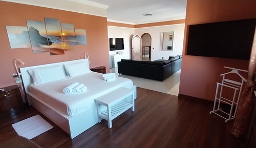 Chambre Quadruple Royale, vue jardin