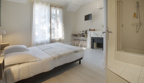 Chambre Double Premium, salle de bains attenante, vue jardin
