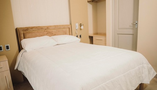 Chambre Confort Double ou avec lits jumeaux, vue cour intérieure