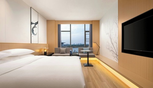 Chambre « Premier », 1 très grand lit, vue ville