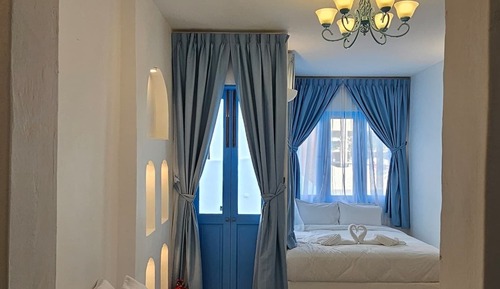 Chambre Double Familiale, accès piscine