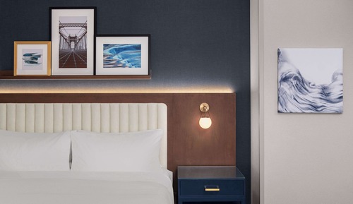 Chambre, 1 très grand lit
