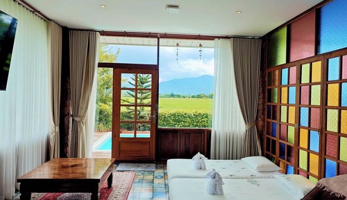 Chambre Familiale, vue piscine