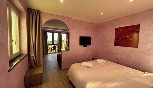 Chambre Quadruple Confort, vue colline
