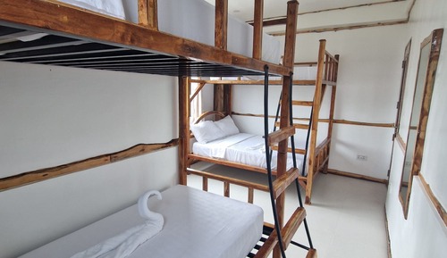 Chambre, vue montagne