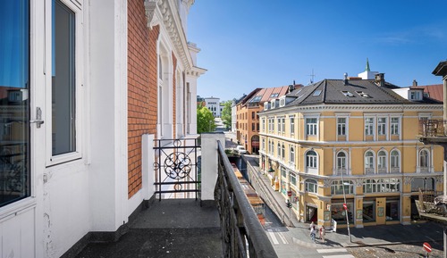 Chambre Double, balcon, vue ville
