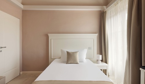 Chambre Simple Standard, vue cour intérieure