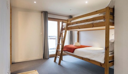 DUPLEX MONTCHAVIN