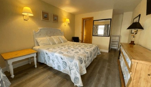 Chambre, 1 très grand lit