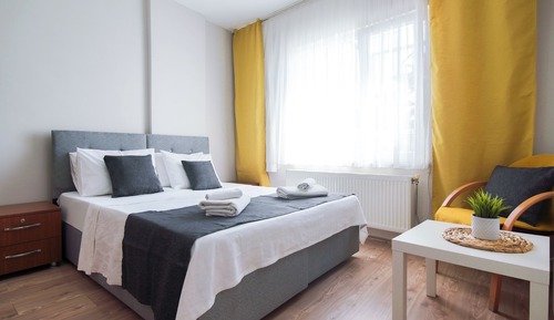 Chambre Économique Double ou avec lits jumeaux, vue cour intérieure