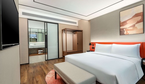 Suite Deluxe, 1 très grand lit, baignoire