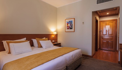 Chambre Supérieure Double ou avec lits jumeaux, vue ville