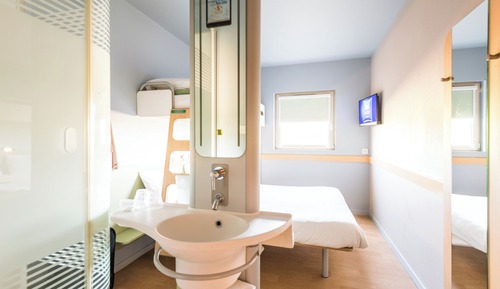 Chambre Triple, 1 lit double