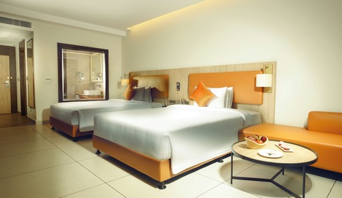Chambre Supérieure Double ou avec lits jumeaux, vue piscine