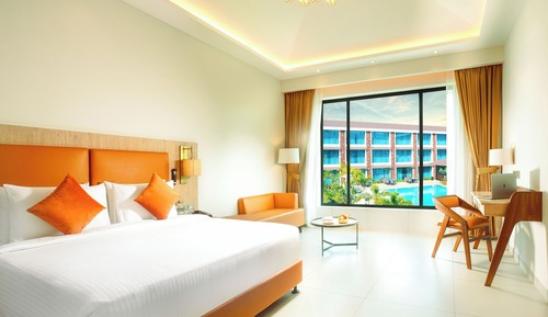 Chambre Luxe, vue piscine