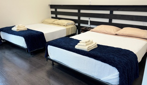 Chambre Quadruple Familiale, non-fumeurs, salle de bains privée