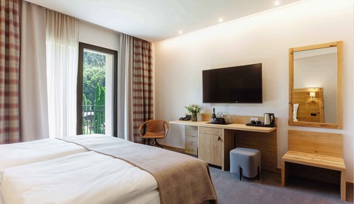 Deluxe Double or Twin Room, Balcony, Hill View