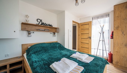 Chalet Premium, coin cuisine, vue montagne