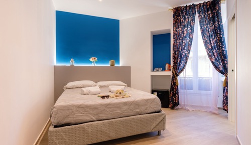 Chambre Confort Double ou avec lits jumeaux, salle de bains privée
