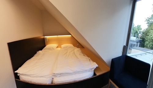 Chambre Double, vue cour intérieure