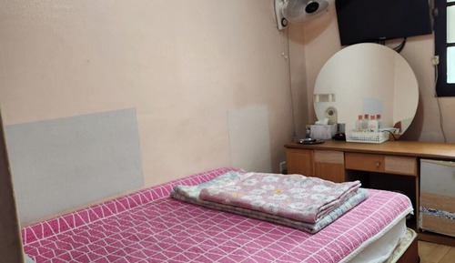 Chambre Double, vue ville