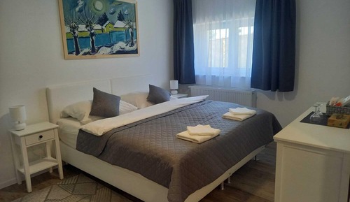 Habitación básica, 1 cama de matrimonio, baño privado