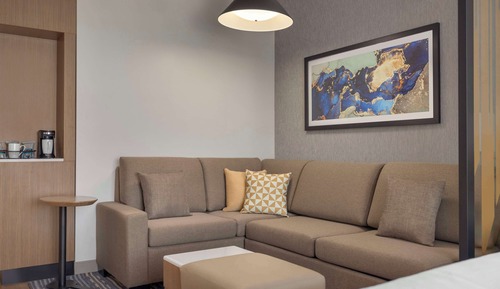 Chambre (2 Queen Beds with Sofa bed,High Floor)