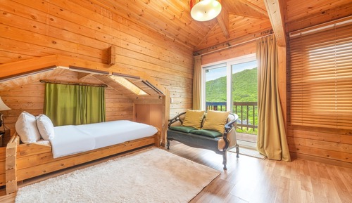 Chambre, 1 chambre (Room 104)