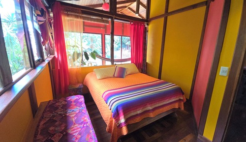 Cabane Familiale, 2 chambres, 2 salles de bains, vue montagne