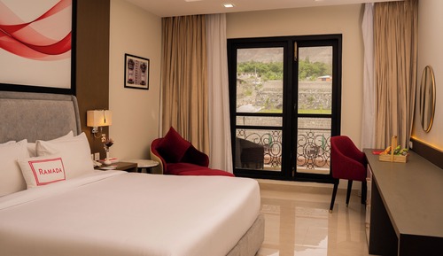Chambre Exécutive, 1 très grand lit