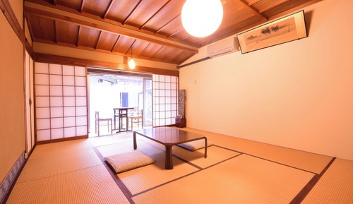 Chambre Supérieure avec lits jumeaux, vue jardin