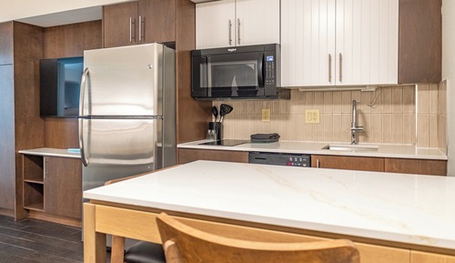 Suite, 2 grands lits, cuisine (Dining, Bath Tub Combo)