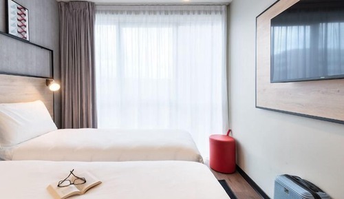 Chambre Standard, 2 lits une place
