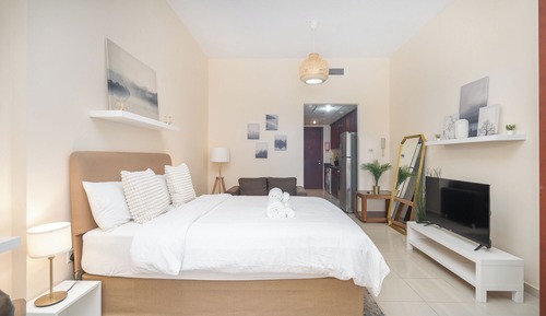 Studio Ville, balcon, vue ville