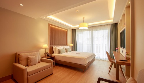 Studio Design, balcon, vue piscine