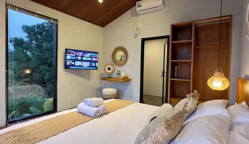 Chambre Premium, 1 très grand lit, non-fumeurs, salle de bains privée