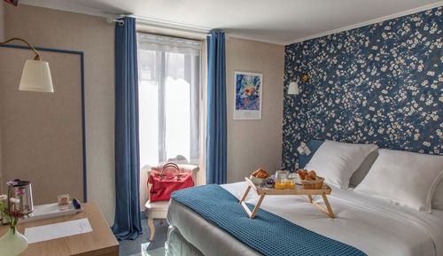 Chambre Double Confort, 1 grand lit, salle de bains privée