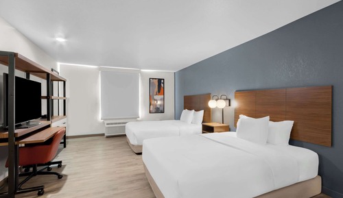 Suite, 2 grands lits, non-fumeurs (Roll-In Shower)