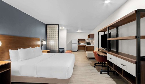 Suite, 1 très grand lit, non-fumeurs (Accessible Tub)
