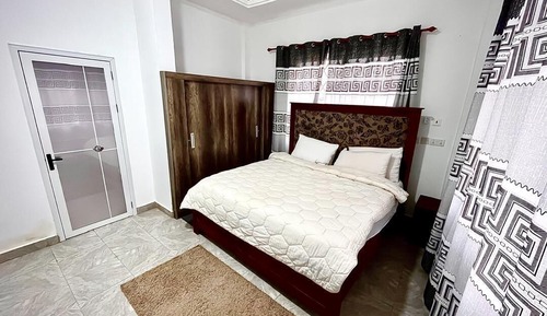 Chambre Simple, 1 lit double, vue colline