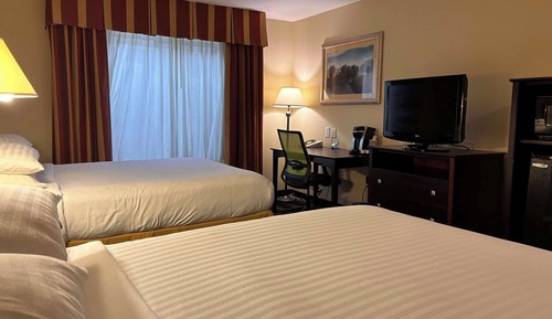 Chambre Standard, 2 lits doubles, accessible aux personnes à mobilité réduite