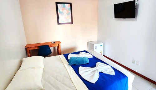Chambre Standard Double ou avec lits jumeaux, salle de bains privée