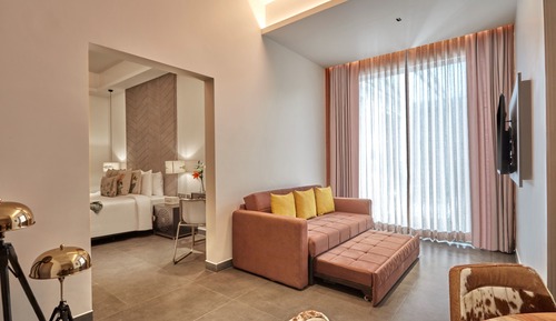 Suite Supérieure, vue piscine (Deluxe Suite)