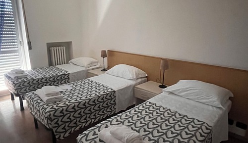 Chambre Triple, balcon