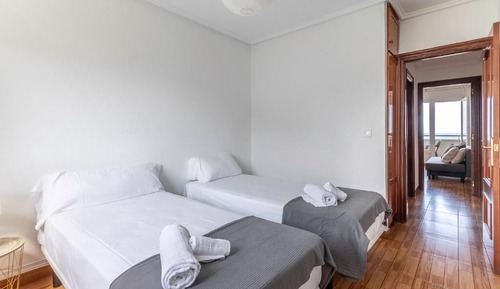Appartement, plusieurs lits, balcon, vue mer