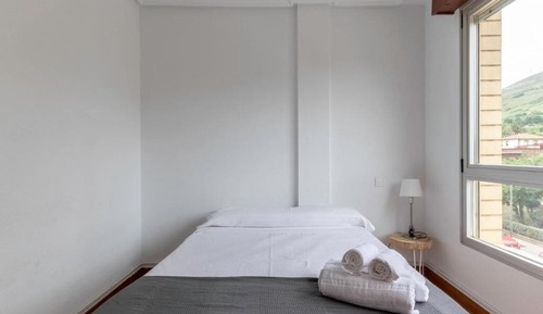 Appartement Confort, balcon, vue montagne