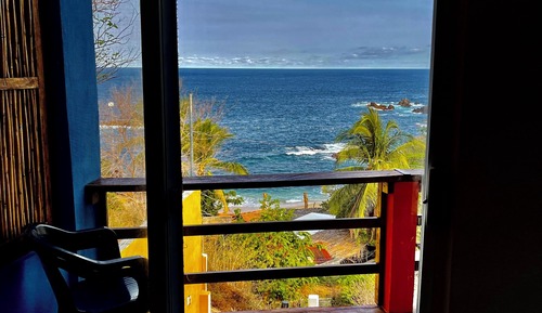 Chambre Familiale Double ou avec lits jumeaux, balcon, vue plage