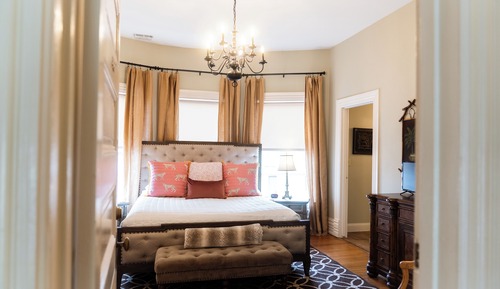 Suite « Premier », 1 très grand lit, salle de bains privée, vue ville